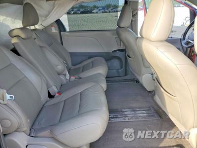 Zdjęcie 11 z 13 samochodu: 2015 TOYOTA SIENNA XLE PREMIUM 8-PASSENGER VIN:5TDYK3DC4FS569944 - miniatura
