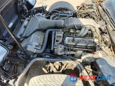 Zdjęcie 12 z 14 samochodu: 1990 CHEVROLET CORVETTE VIN:1G1YY2389L5101675 - miniatura