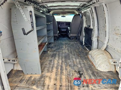 Zdjęcie 10 z 12 samochodu: 2010 CHEVROLET EXPRESS G1500 VIN:1GCUGADX0A1128518 - miniatura