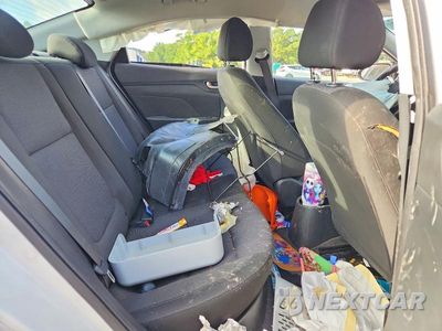 Zdjęcie 10 z 12 samochodu: 2022 HYUNDAI ACCENT SE VIN:3KPC24A69NE161009 - miniatura