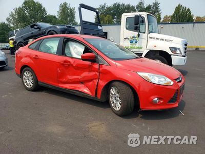 Czwarte zdjęcie samochodu z boku: 2012 FORD FOCUS SE VIN:1FAHP3F22CL417234 - miniatura