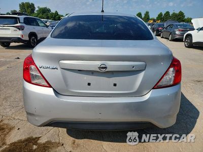 Zdjęcie 6 z 12 samochodu: 2019 NISSAN VERSA S VIN:3N1CN7AP5KL817069 - miniatura