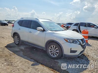 Czwarte zdjęcie samochodu z boku: 2018 NISSAN ROGUE SV VIN:KNMAT2MT5JP573013 - miniatura
