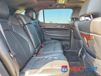 Zdjęcie 11 z 13 samochodu: 2018 LINCOLN MKT VIN:2LMHJ5NK0JBL01942 - miniatura