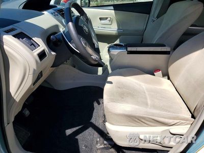 Zdjęcie 7 z 12 samochodu: 2014 TOYOTA PRIUS V THREE VIN:JTDZN3EU2E3332159 - miniatura