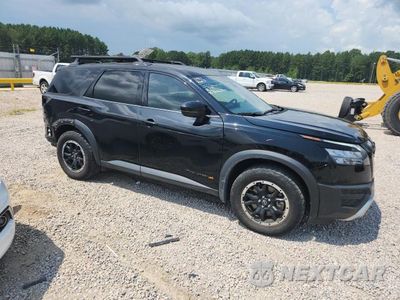Czwarte zdjęcie samochodu z boku: 2024 NISSAN PATHFINDER ROCK CREEK VIN:5N1DR3BD4RC246453 - miniatura