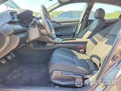 Zdjęcie 7 z 12 samochodu: 2018 HONDA CIVIC SPORT VIN:SHHFK7G4XJU209964 - miniatura