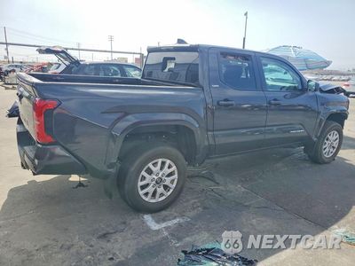 Trzecie zdjęcie samochodu z tyłu: 2024 TOYOTA TACOMA SR5 VIN:3TMLB5JN7RM026474 - miniatura