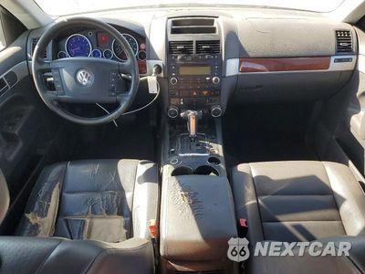 Zdjęcie 8 z 12 samochodu: 2006 VOLKSWAGEN TOUAREG 3.2 VIN:WVGZG77L76D036955 - miniatura
