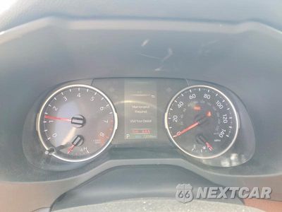 Zdjęcie 9 z 13 samochodu: 2019 TOYOTA RAV4 LE VIN:JTMF1RFV4KD044206 - miniatura