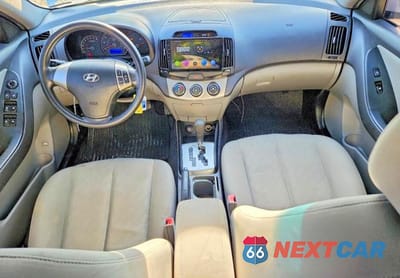 Zdjęcie 8 z 12 samochodu: 2010 HYUNDAI ELANTRA GLS VIN:KMHDU4AD8AU178517 - miniatura