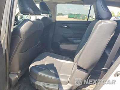Zdjęcie 11 z 13 samochodu: 2021 TOYOTA HIGHLANDER HYBRID XLE VIN:5TDGBRCH2MS517012 - miniatura