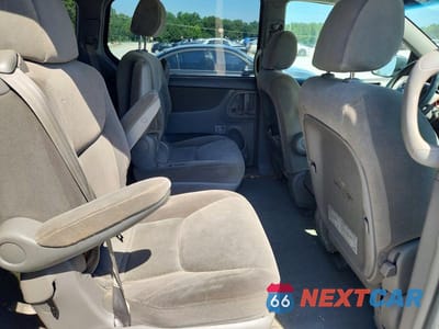 Zdjęcie 11 z 13 samochodu: 2004 TOYOTA SIENNA LE 7 PASSENGER VIN:5TDZA23C64S204455 - miniatura