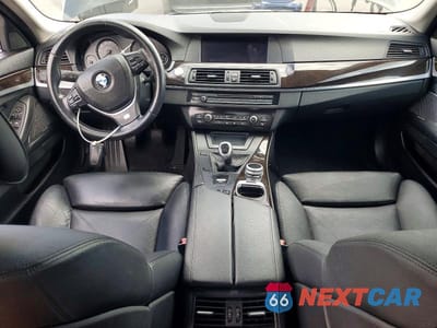 Zdjęcie 8 z 12 samochodu: 2011 BMW 550 I VIN:WBAFR9C5XBC271139 - miniatura