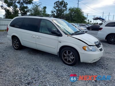 Czwarte zdjęcie samochodu z boku: 2007 DODGE GRAND CARAVAN SXT VIN:2D4GP44L47R270972 - miniatura