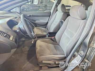 Zdjęcie 7 z 13 samochodu: 2006 HONDA CIVIC LX VIN:1HGFA16516L023781 - miniatura