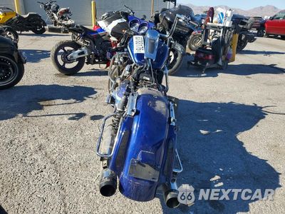 Czwarte zdjęcie samochodu z boku: 2010 HARLEY-DAVIDSON FLHXSE VIN:1HD1PZ830AB951726 - miniatura