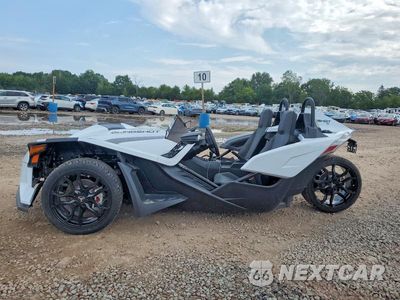 Trzecie zdjęcie samochodu z tyłu: 2024 POLARIS SLINGSHOT S WITH TECHNOLOGY PACKAGE VIN:57XAATGD4R8163025 - miniatura