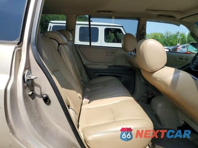 Zdjęcie 11 z 13 samochodu: 2004 TOYOTA HIGHLANDER BASE VIN:JTEEP21A740047127 - miniatura
