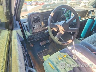 Zdjęcie 8 z 12 samochodu: 1992 CHEVROLET GMT-400 C1500 VIN:1GCDC14K5NZ232882 - miniatura