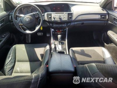 Zdjęcie 8 z 12 samochodu: 2017 HONDA ACCORD SPORT VIN:1HGCR2F56HA136299 - miniatura