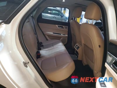 Zdjęcie 10 z 12 samochodu: 2016 JAGUAR XF PRESTIGE VIN:SAJBK4BV3GCY12423 - miniatura