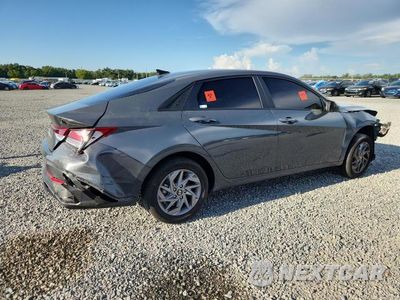 Trzecie zdjęcie samochodu z tyłu: 2024 HYUNDAI ELANTRA SEL VIN:KMHLM4DG6RU639792 - miniatura