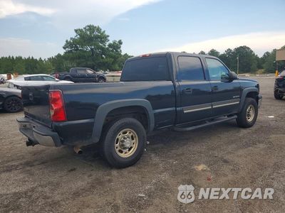 Trzecie zdjęcie samochodu z tyłu: 2003 CHEVROLET SILVERADO C1500 HEAVY DUTY VIN:1GCGC13U23F181131 - miniatura