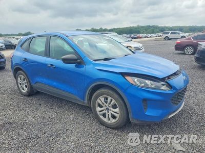 Czwarte zdjęcie samochodu z boku: 2020 FORD ESCAPE S VIN:1FMCU0F63LUC37488 - miniatura