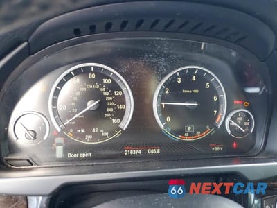 Zdjęcie 9 z 13 samochodu: 2016 BMW X5 SDRIVE35I VIN:5UXKR2C5XG0H42807 - miniatura