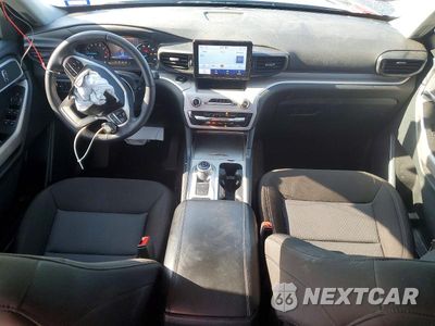 Zdjęcie 8 z 13 samochodu: 2024 FORD EXPLORER XLT VIN:1FMSK7DH9RGA36751 - miniatura