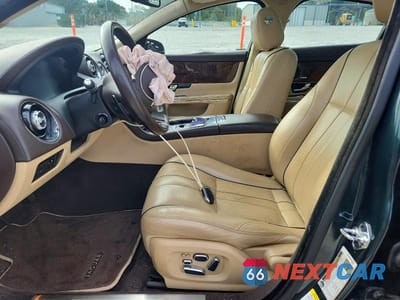 Zdjęcie 7 z 12 samochodu: 2011 JAGUAR XJ VIN:SAJWA1CB8BLV12621 - miniatura