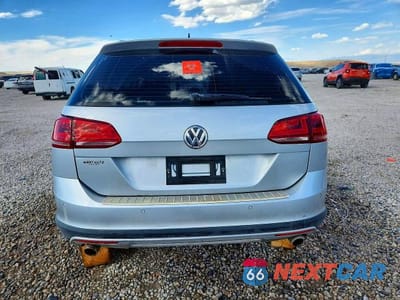 Zdjęcie 6 z 13 samochodu: 2017 VOLKSWAGEN GOLF ALLTRACK S VIN:3VWH17AUXHM540097 - miniatura
