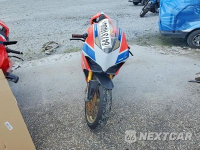 Drugie zdjęcie samochodu z przodu: 2019 DUCATI PANIGALE V4 VIN:ZDMDAGNWXKB006551 - miniatura