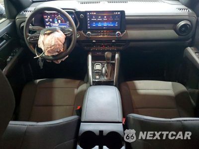 Zdjęcie 8 z 13 samochodu: 2026 CHEVROLET COLORADO VIN:1GCPSBEK9T1173528 - miniatura