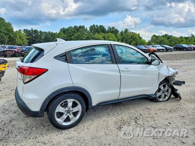 Trzecie zdjęcie samochodu z tyłu: 2020 HONDA HR-V LX VIN:3CZRU6H3XLM723170 - miniatura