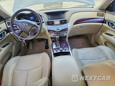 Zdjęcie 8 z 12 samochodu: 2018 INFINITI Q70 3.7 LUXE VIN:JN1BY1AP7JM180108 - miniatura