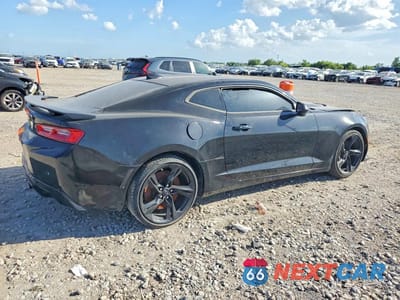 Trzecie zdjęcie samochodu z tyłu: 2016 CHEVROLET CAMARO SS VIN:1G1FH1R75G0173301 - miniatura