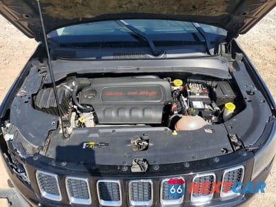Zdjęcie 12 z 13 samochodu: 2018 JEEP COMPASS LIMITED VIN:3C4NJDCB9JT231555 - miniatura