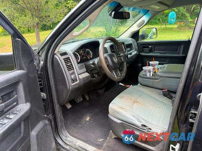 Piąte zdjęcie samochodu w środku: 2019 RAM 1500 CLASSIC TRADESMAN VIN:1C6RR7FG8KS504515 - miniatura