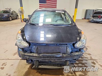 Piąte zdjęcie samochodu w środku: 2016 HYUNDAI ELANTRA GT BASE VIN:KMHD35LH7GU276911 - miniatura