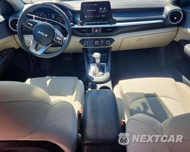 Zdjęcie 8 z 12 samochodu: 2022 KIA FORTE LXS VIN:3KPF24AD2NE433640 - miniatura
