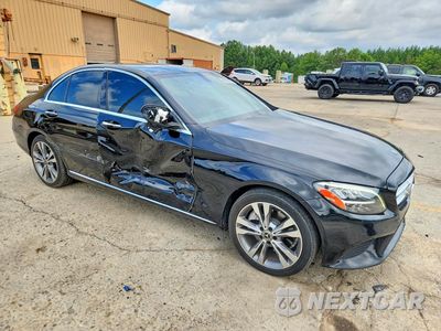 Czwarte zdjęcie samochodu z boku: 2019 MERCEDES-BENZ C 300 VIN:55SWF8DB4KU319293 - miniatura