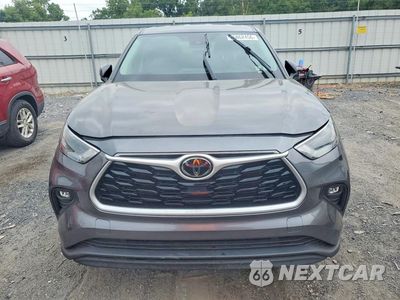 Piąte zdjęcie samochodu w środku: 2022 TOYOTA HIGHLANDER LE VIN:5TDBZRBH8NS254548 - miniatura