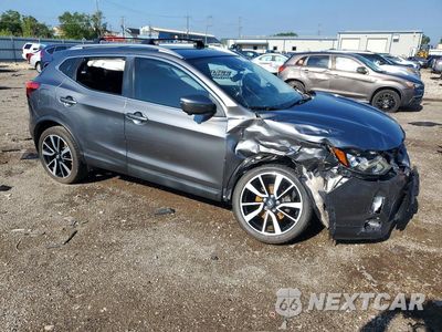 Czwarte zdjęcie samochodu z boku: 2017 NISSAN ROGUE SPORT SL VIN:JN1BJ1CR2HW113529 - miniatura