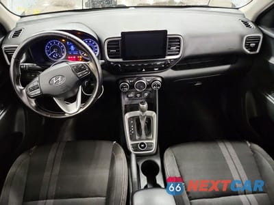 Zdjęcie 8 z 13 samochodu: 2020 HYUNDAI VENUE SEL VIN:KMHRC8A31LU029960 - miniatura