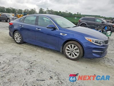 Czwarte zdjęcie samochodu z boku: 2017 KIA OPTIMA EX VIN:5XXGU4L38HG137021 - miniatura