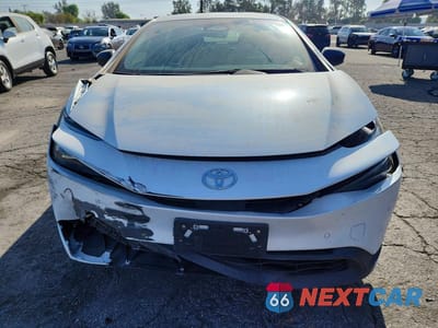 Piąte zdjęcie samochodu w środku: 2024 TOYOTA PRIUS LE VIN:JTDACAAU5R3037320 - miniatura