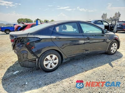 Trzecie zdjęcie samochodu z tyłu: 2016 HYUNDAI ELANTRA SE VIN:KMHDH4AE5GU618795 - miniatura