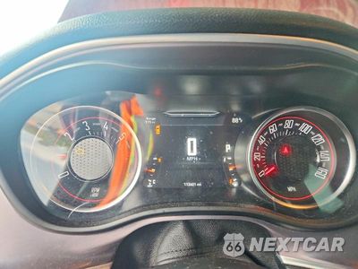 Zdjęcie 9 z 12 samochodu: 2019 DODGE CHALLENGER R/T VIN:2C3CDZBT5KH557163 - miniatura
